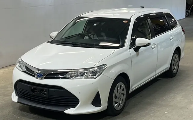 Toyota Corolla Fielder, 2021, фото 1
