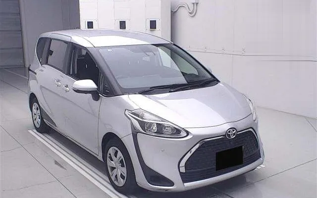 Toyota Sienta, 2021, фото 1
